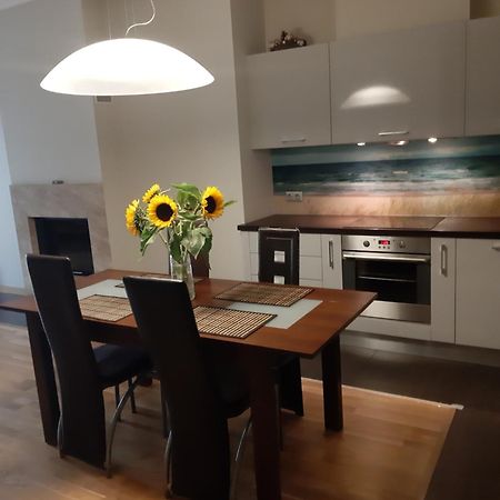 Kungu 25 Oldtown & Free Parking Apartman Riga Kültér fotó